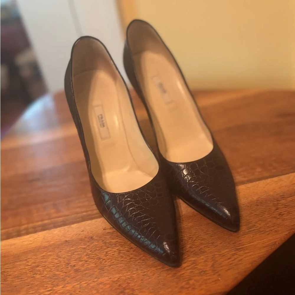 PRADA - Picture 10 of 12